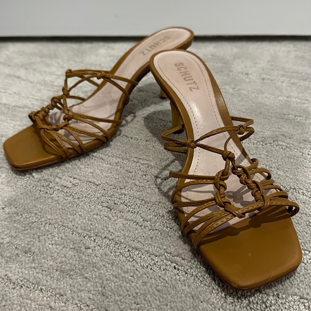 SCHUTZ tan bamboo heels